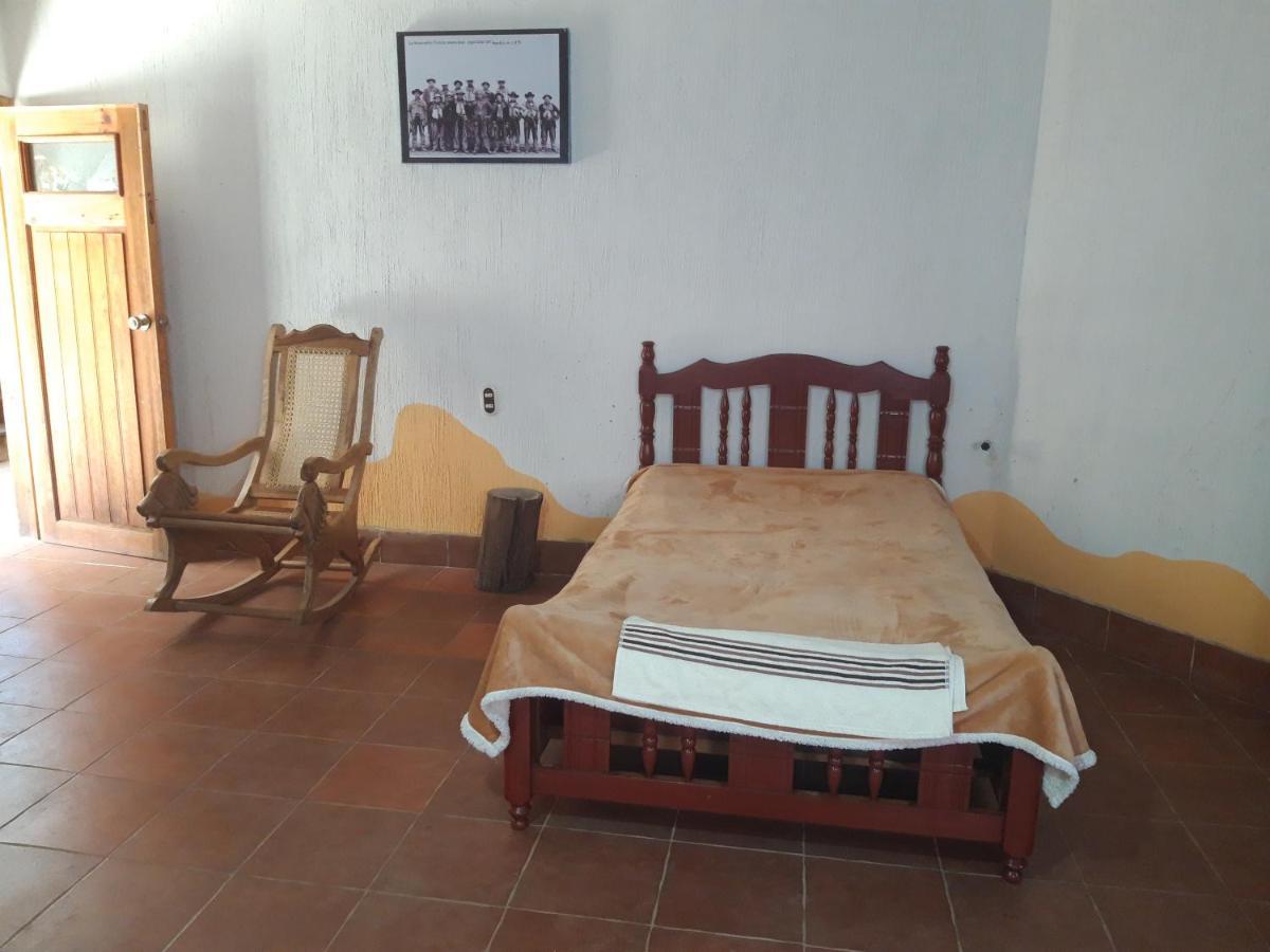 Hostal Checruz, Todos Santos Cuchumatan Уеуетенанго Екстериор снимка